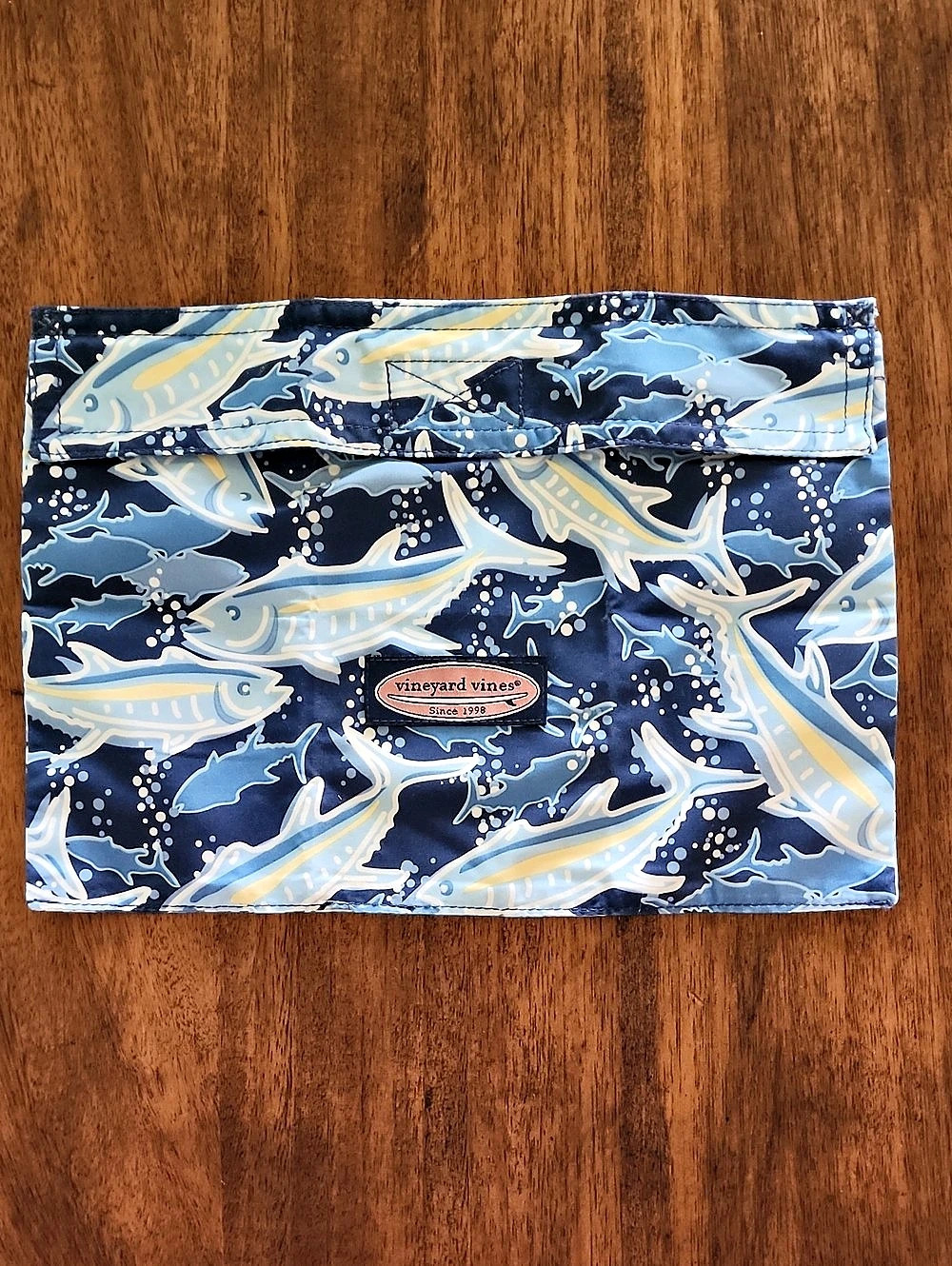 Vineyard Vines Dolphin Print Cosmetic Pouch in Blue & White Like New